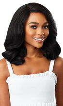 Load image into Gallery viewer, Outre Synthetic EveryWear Lace Front Wig EVERY 6