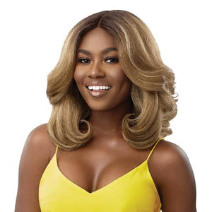 Outre The Daily Wig Hand-Tied Lace Part Wig Shaleese