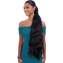 Load image into Gallery viewer, Shake-N-Go Synthetic Organique Pony Pro Ponytail - BODY WAVE 32&quot; - Diva By QB